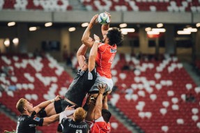 2026美加墨世界杯-当足球英雄折戟，电竞教父陷阵—压力下的困境与破局